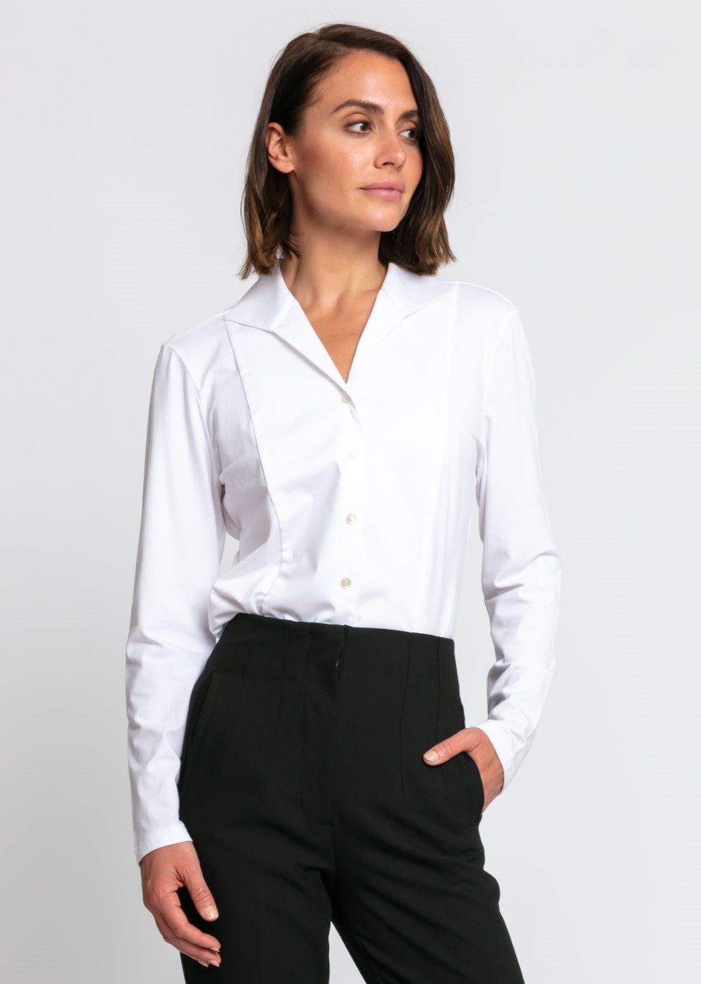 Donna Long Sleeve Wing Collar "T" Shirt