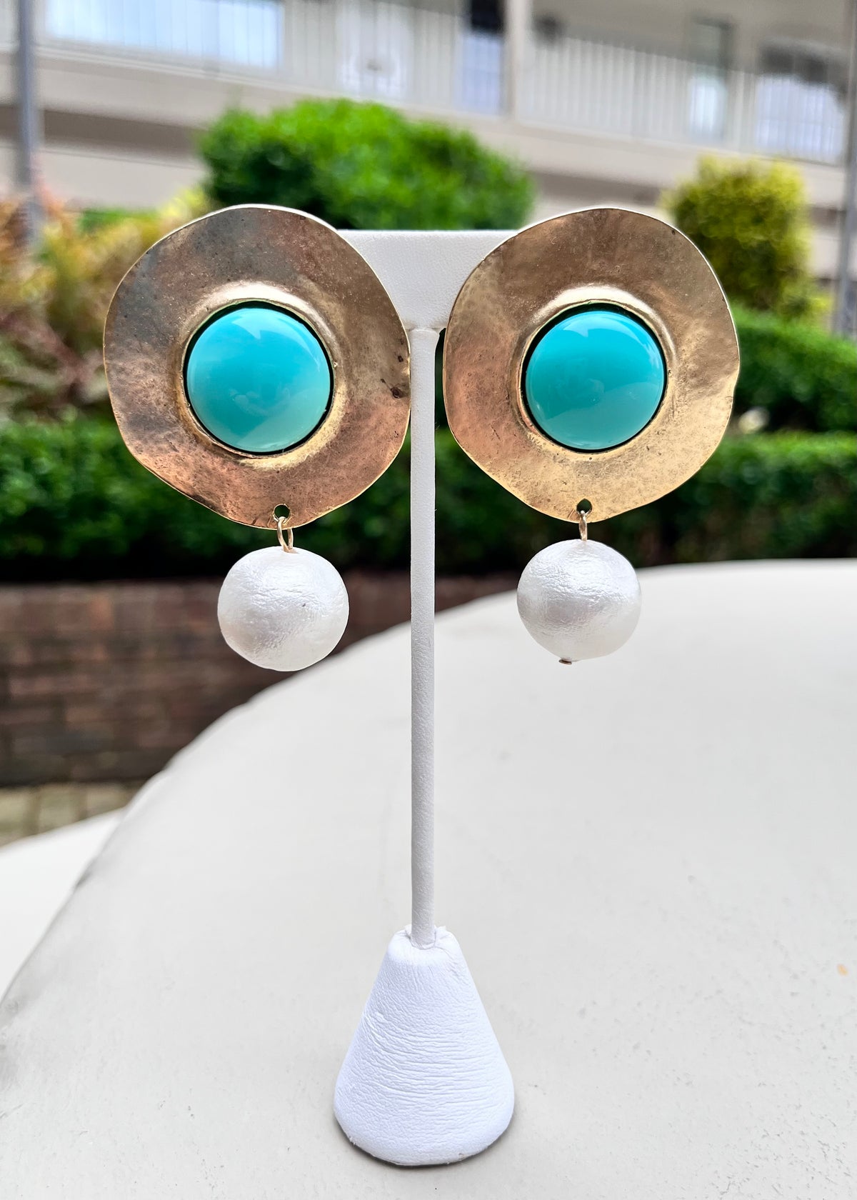 Coinilla Pearl Earrings
