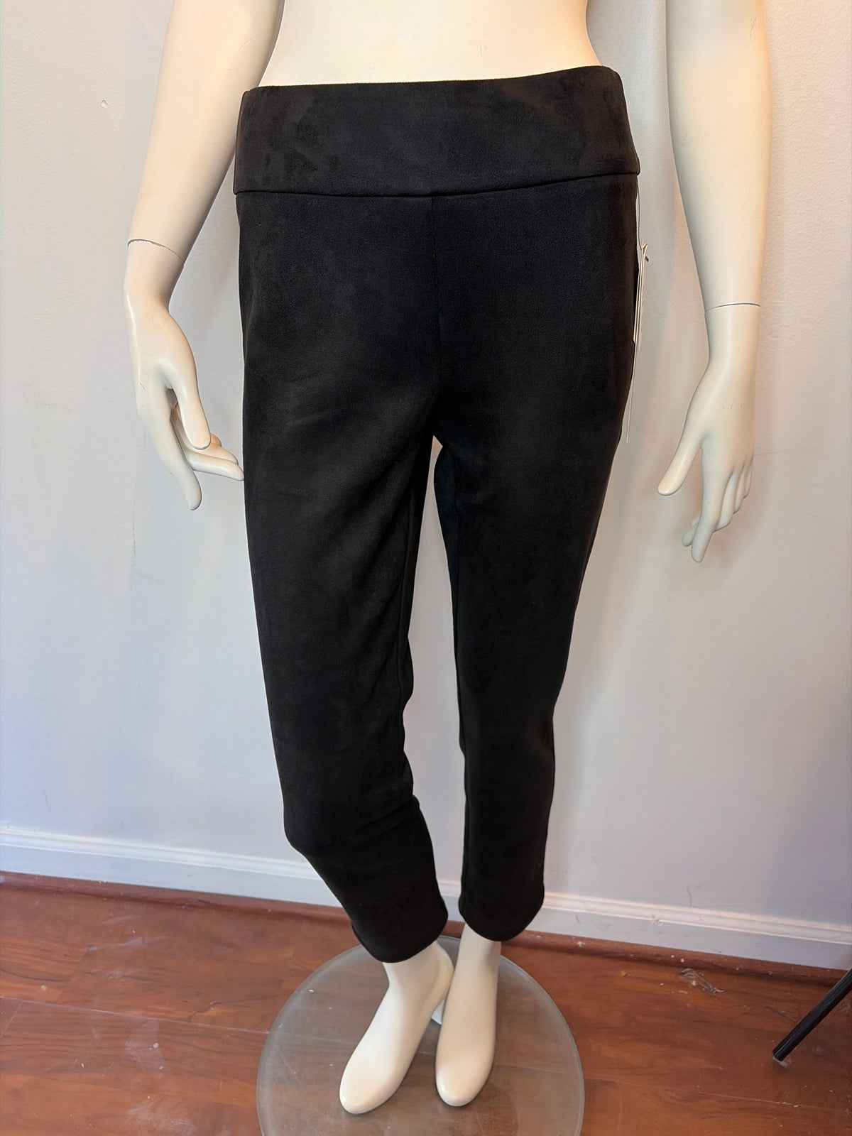 Slim Petal Leg Pant