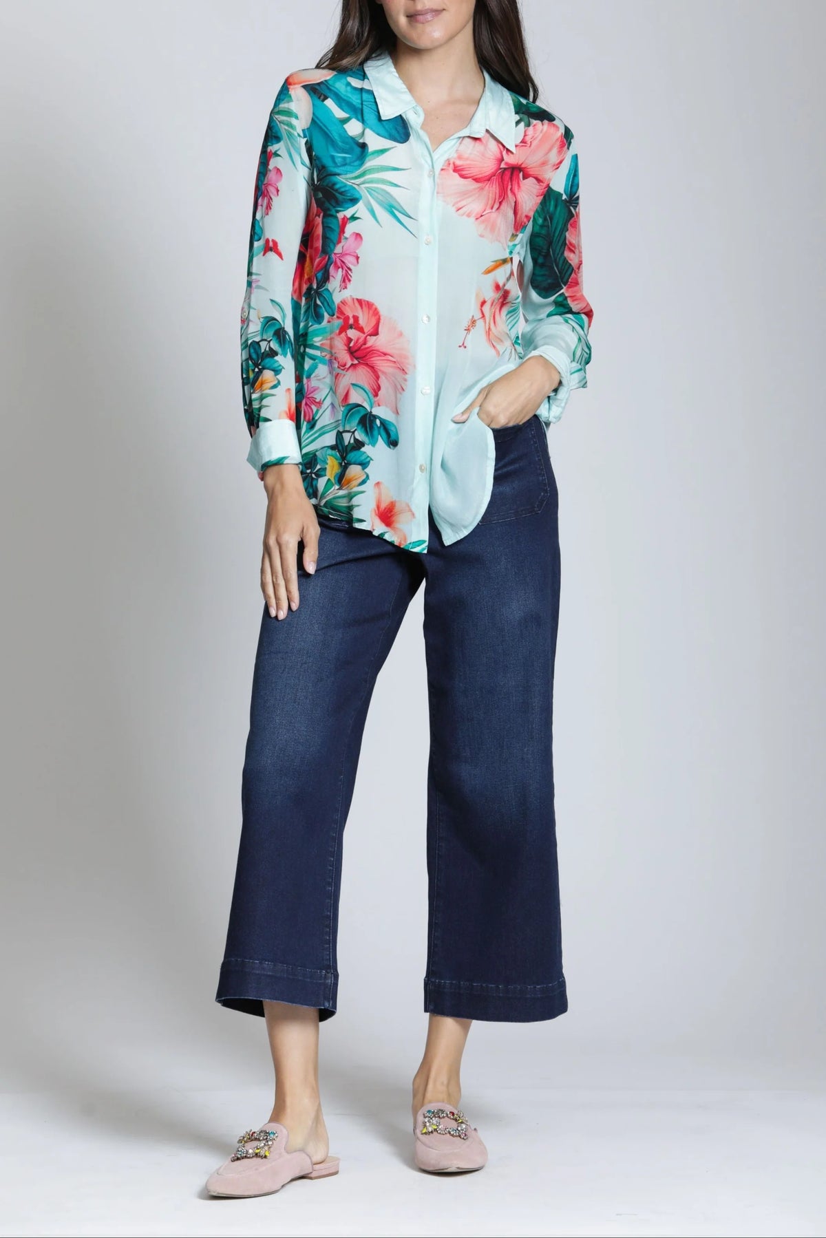 Cropped Wide Leg Pant W/Patch Pockets