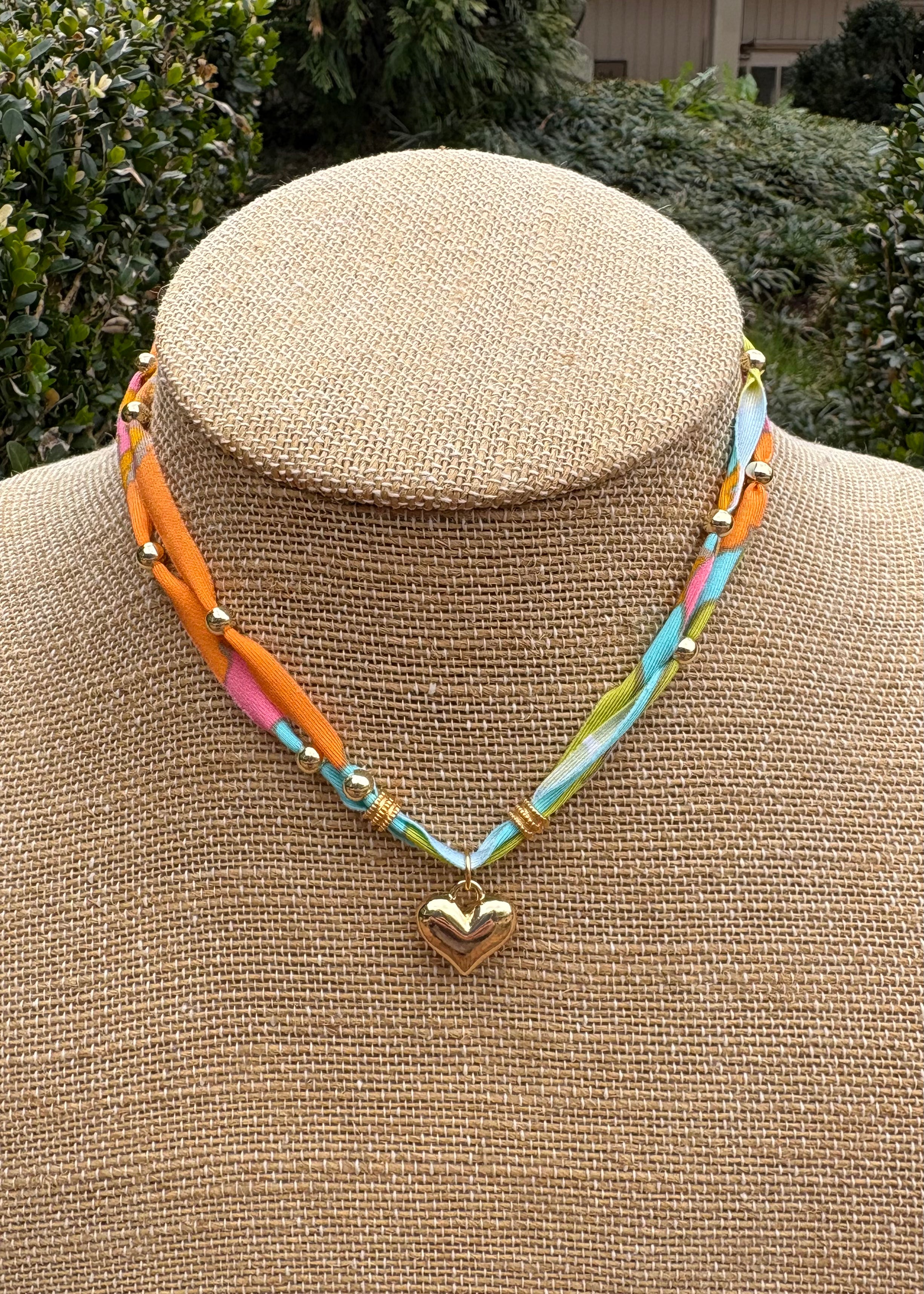 Fizz Fabric Necklace in Melon Pink