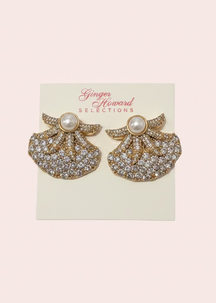 Pearl Clam Earring