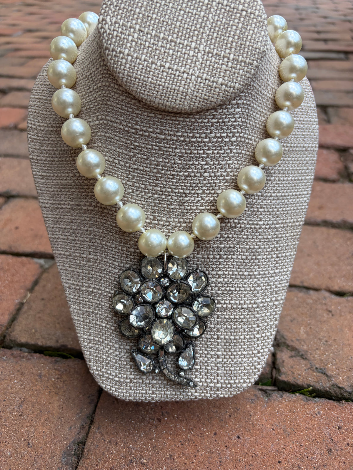 Vintage Faux Pearl Necklace with 1930's Fun Clip