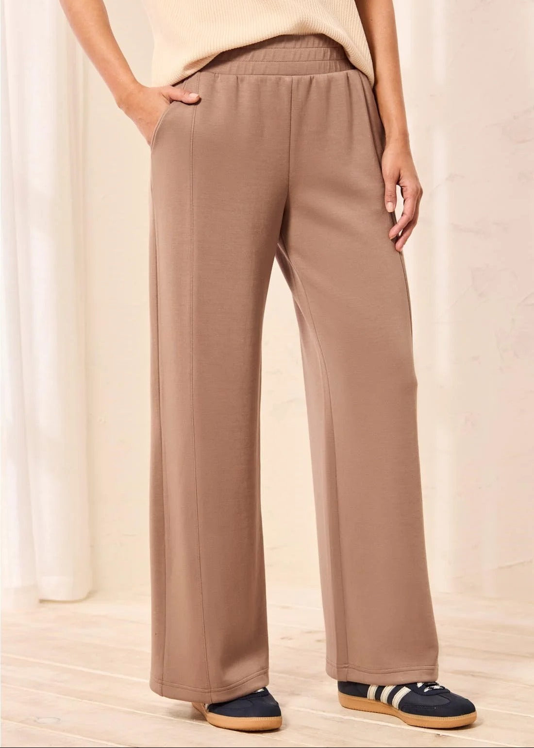 TECHNO LUX Knit Pull-On Wide Leg Joggers