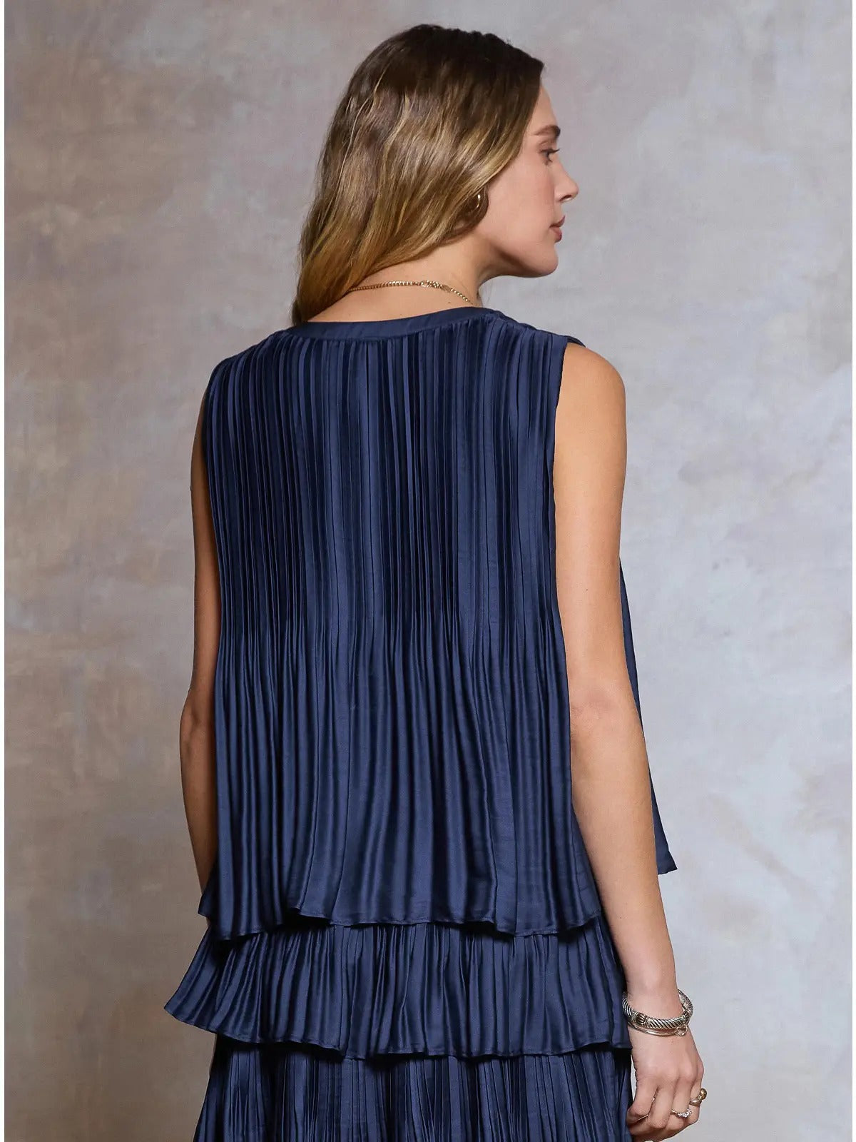 Pleated Sleeveless Cropped Top