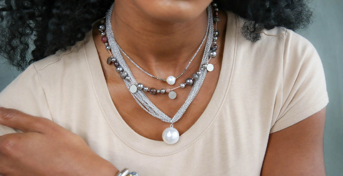 Halo Pendant Necklace in Silver with Pearl