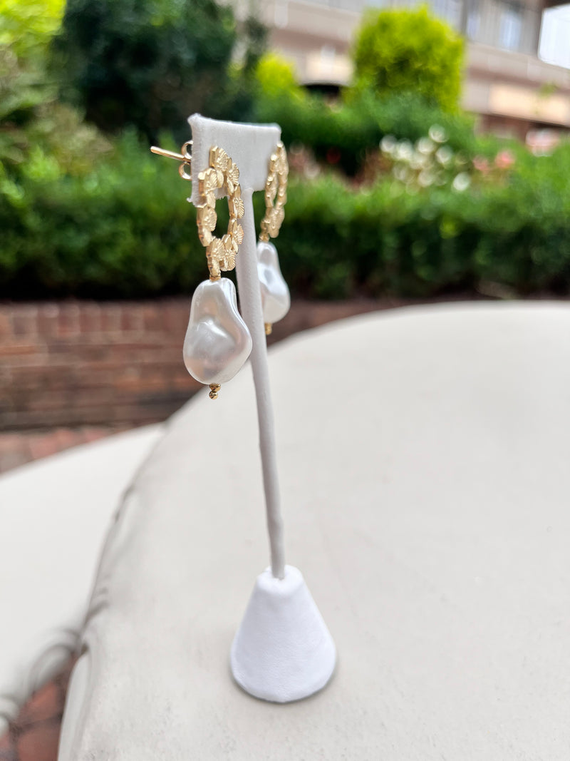 Flower Pearl Drop Earring