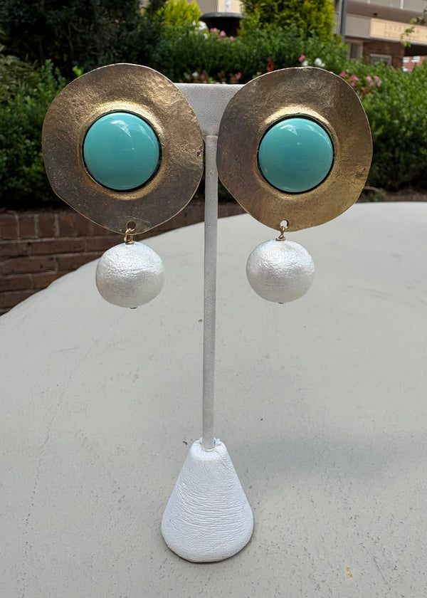 Coinilla Pearl Earrings