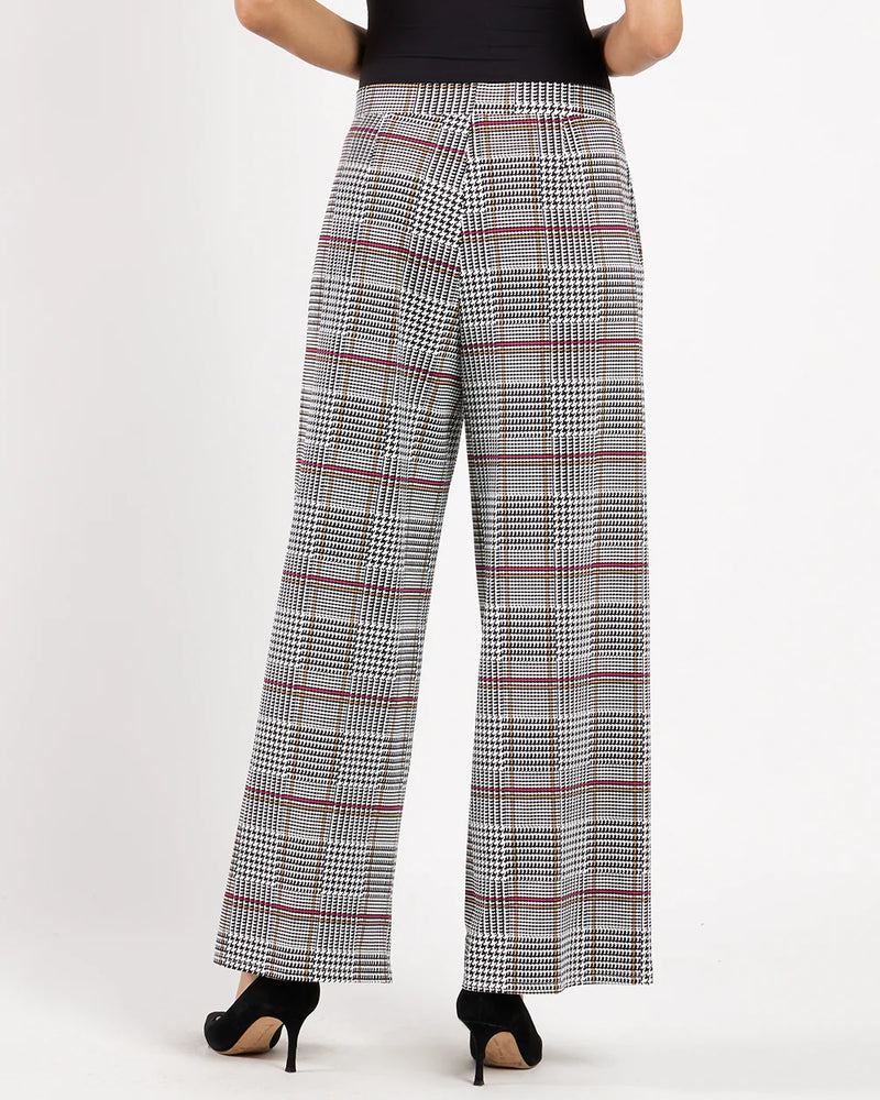 Nicolette Pant