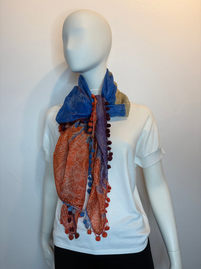 Pom Pom Scarf - 2 Colors