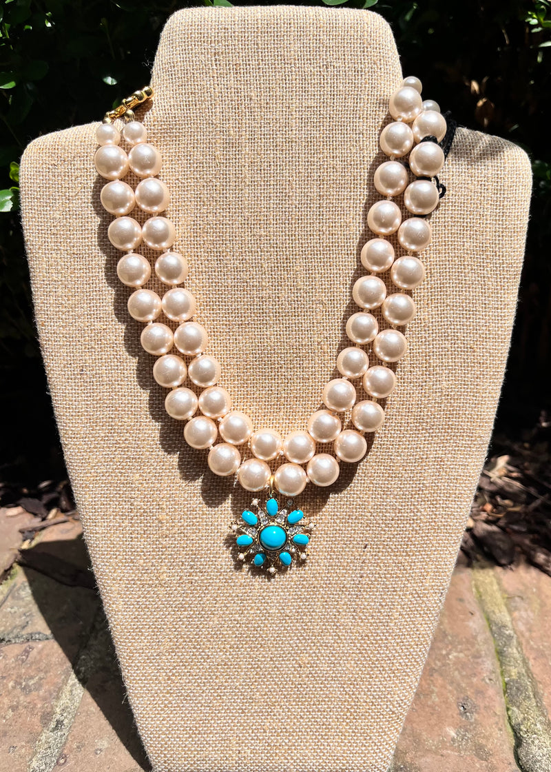 Vintage Pearl and Pendant Necklace