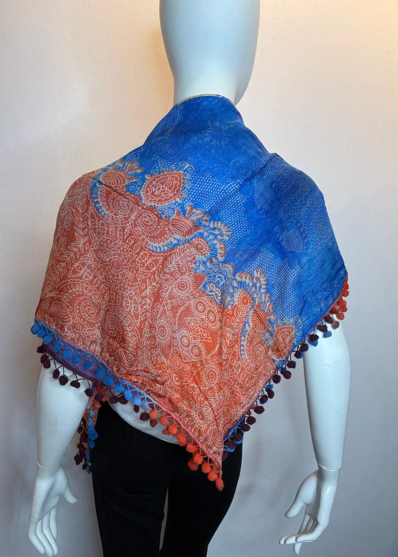 Pom Pom Scarf - 2 Colors