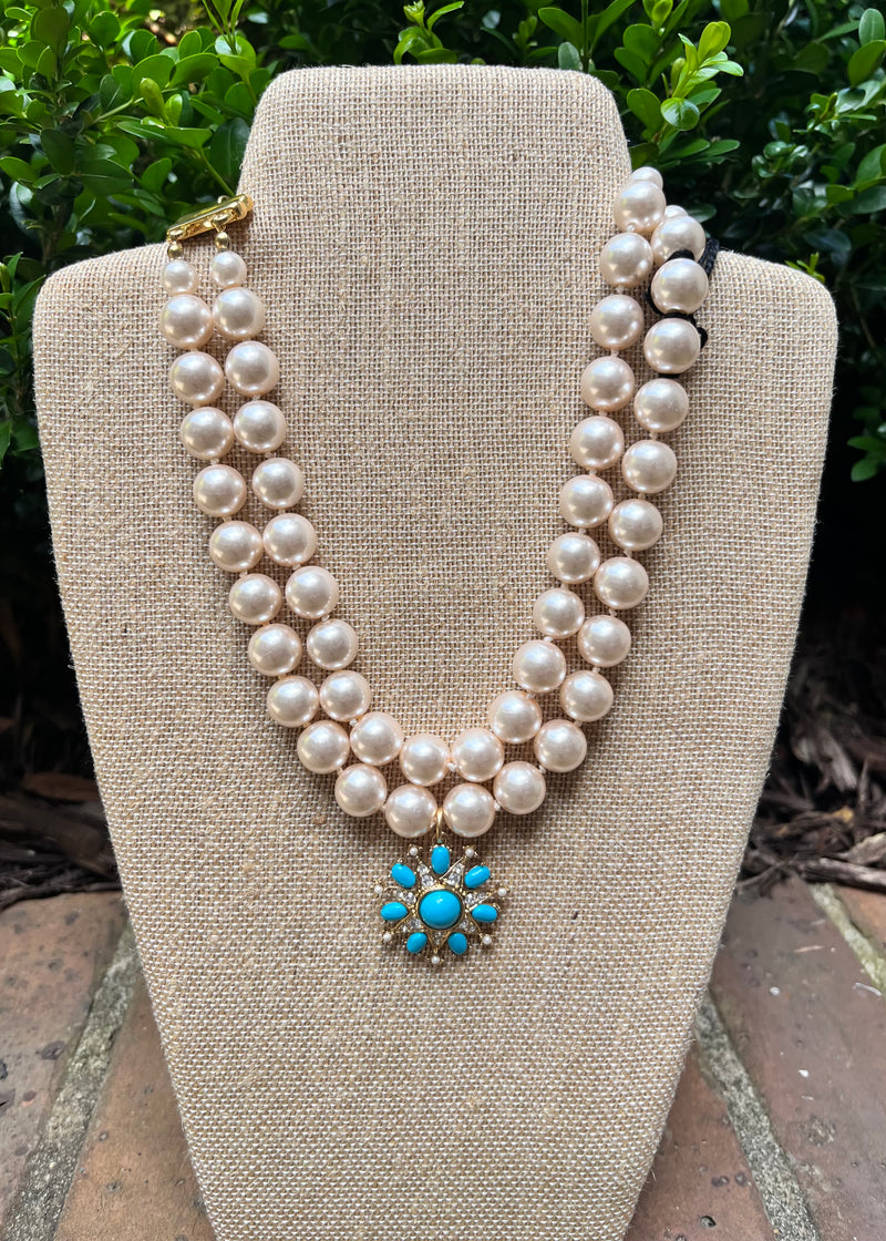 Vintage Pearl and Pendant Necklace