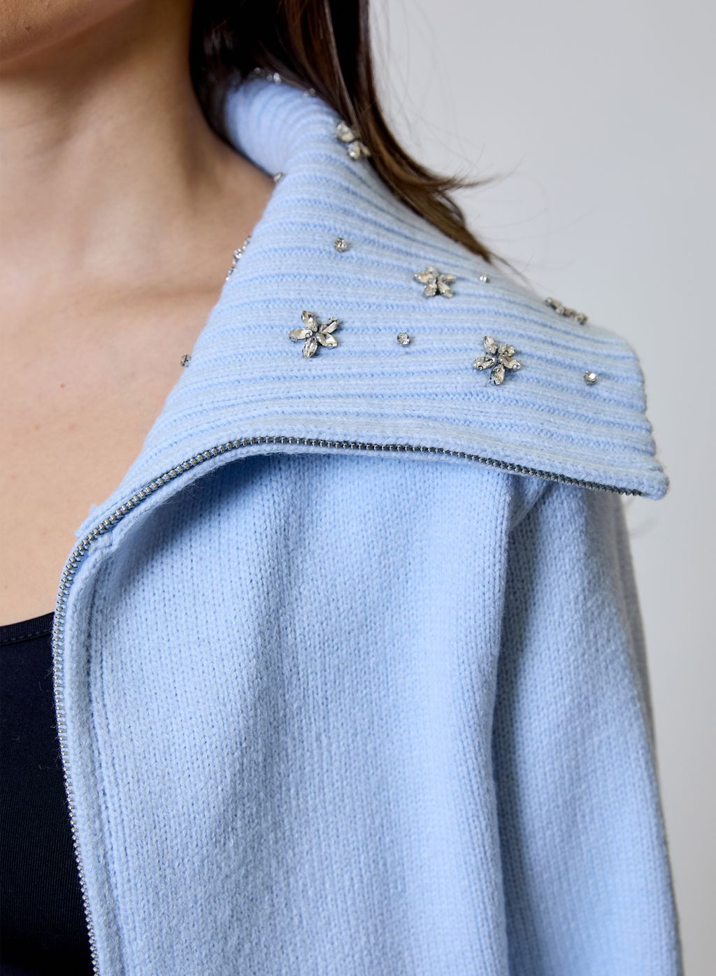 Zip Up Wide Collar Emboidered