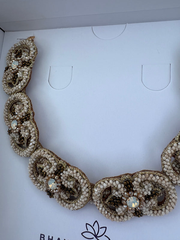 Gold/Beige Necklace