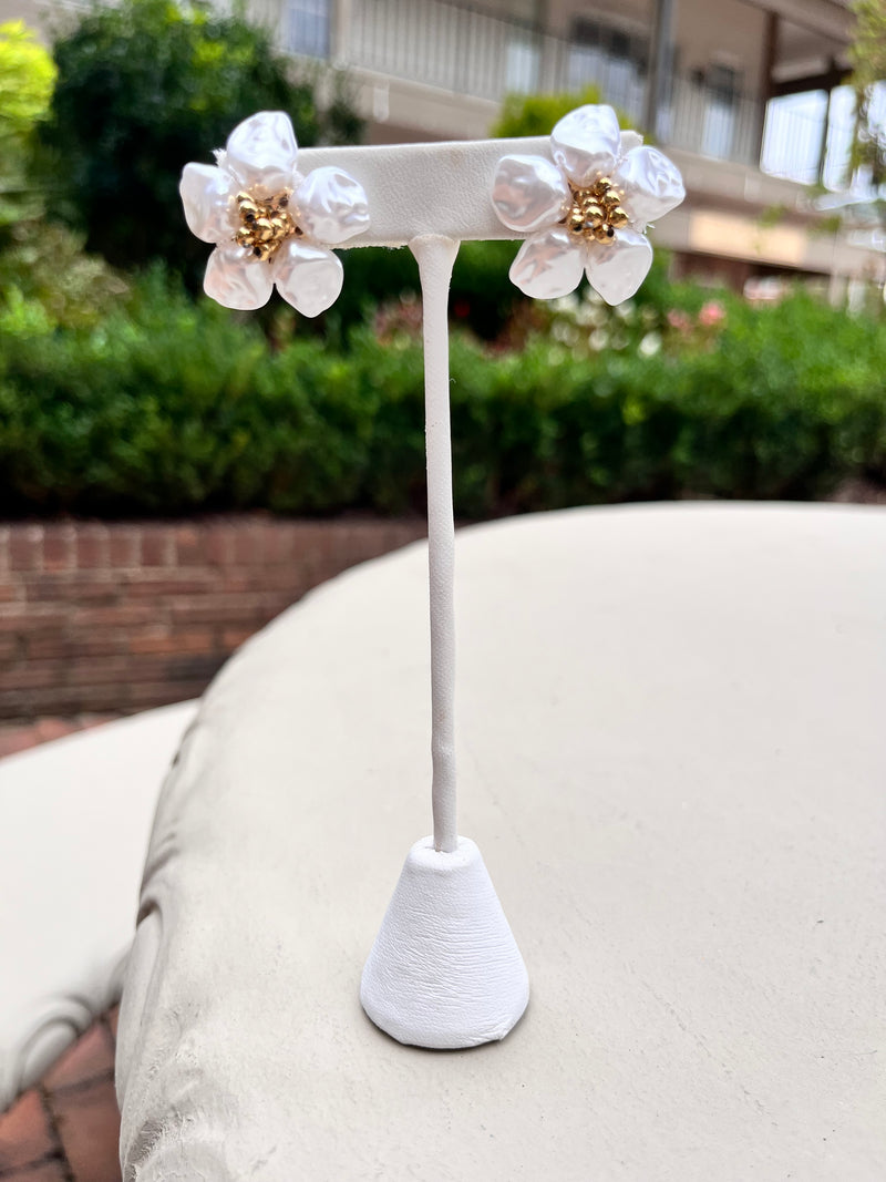 Beaded Flower Pearl Stud Earring