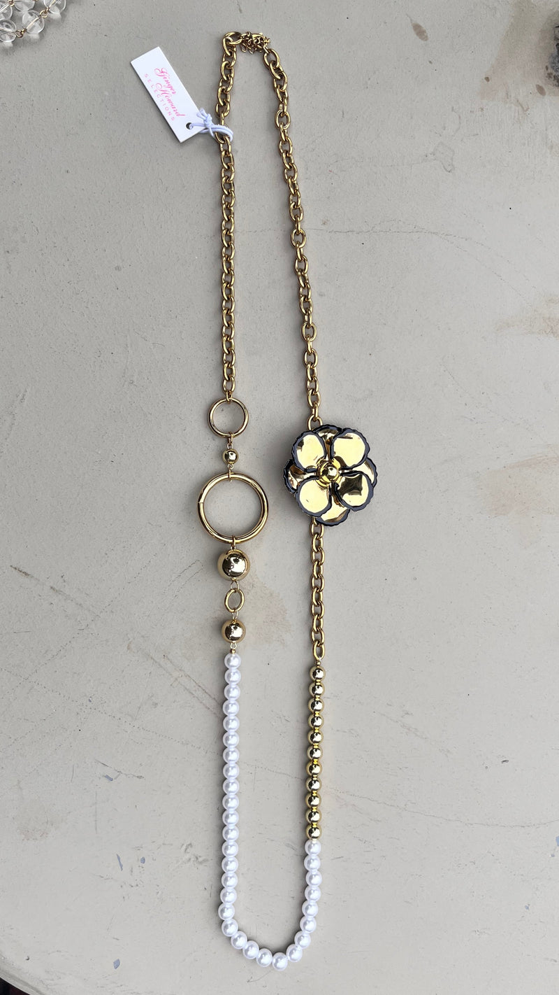 Fancy Flower Necklace