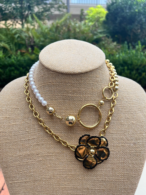 Fancy Flower Necklace