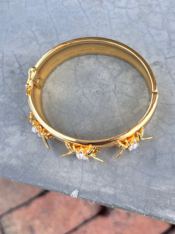 Bee Cuff