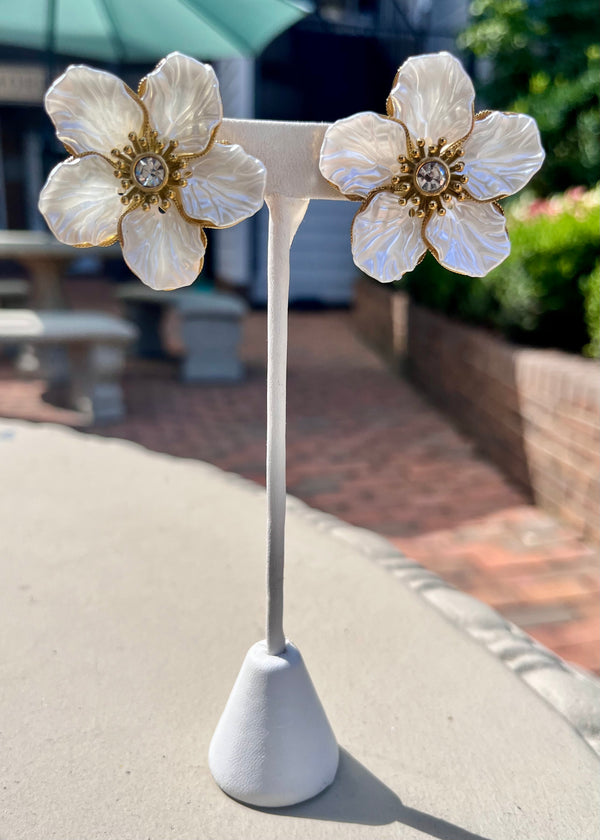 Mother of Pearl Flower Earrings