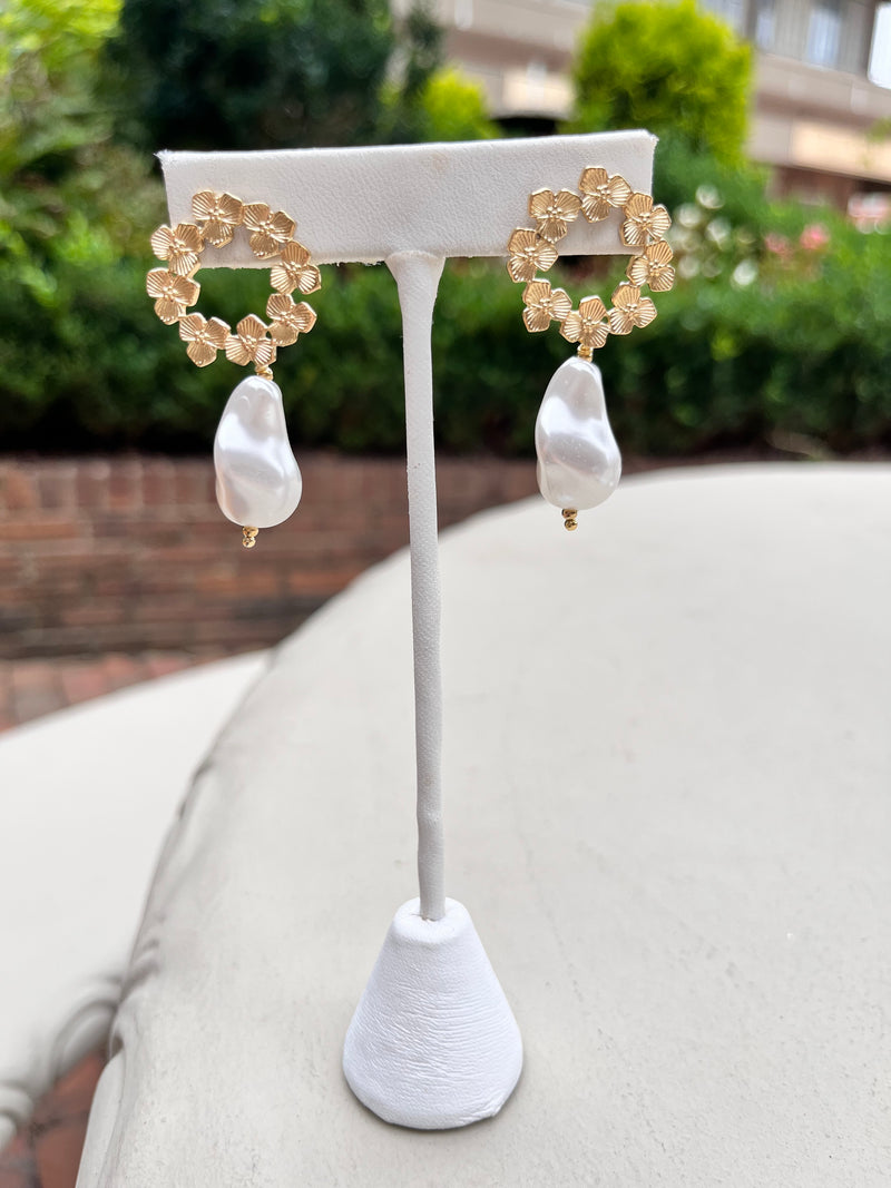 Flower Pearl Drop Earring
