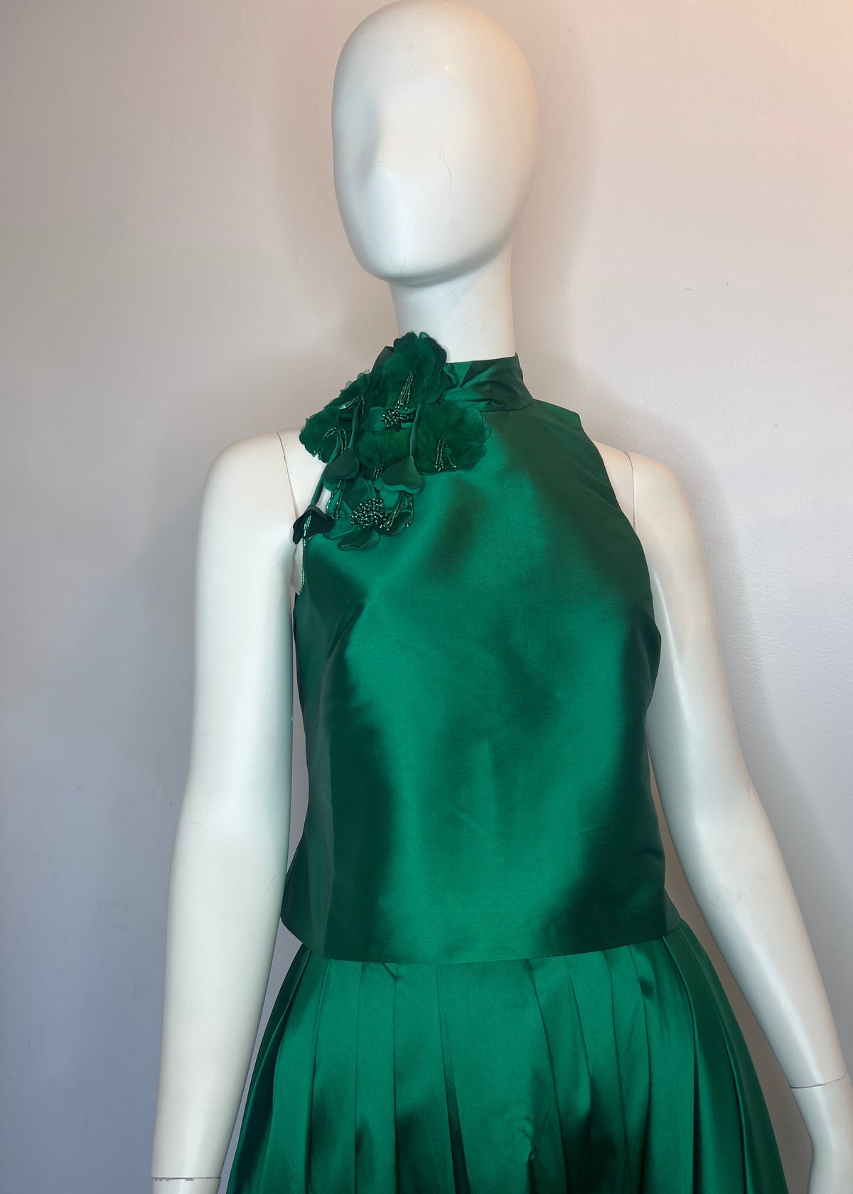 Taffeta Applique Floral Shell