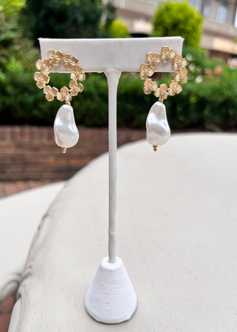 Flower Pearl Drop Earring