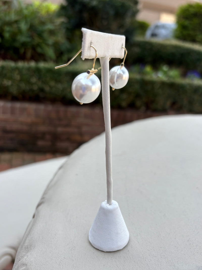 Large Pebble & Pearl Bar Earring
