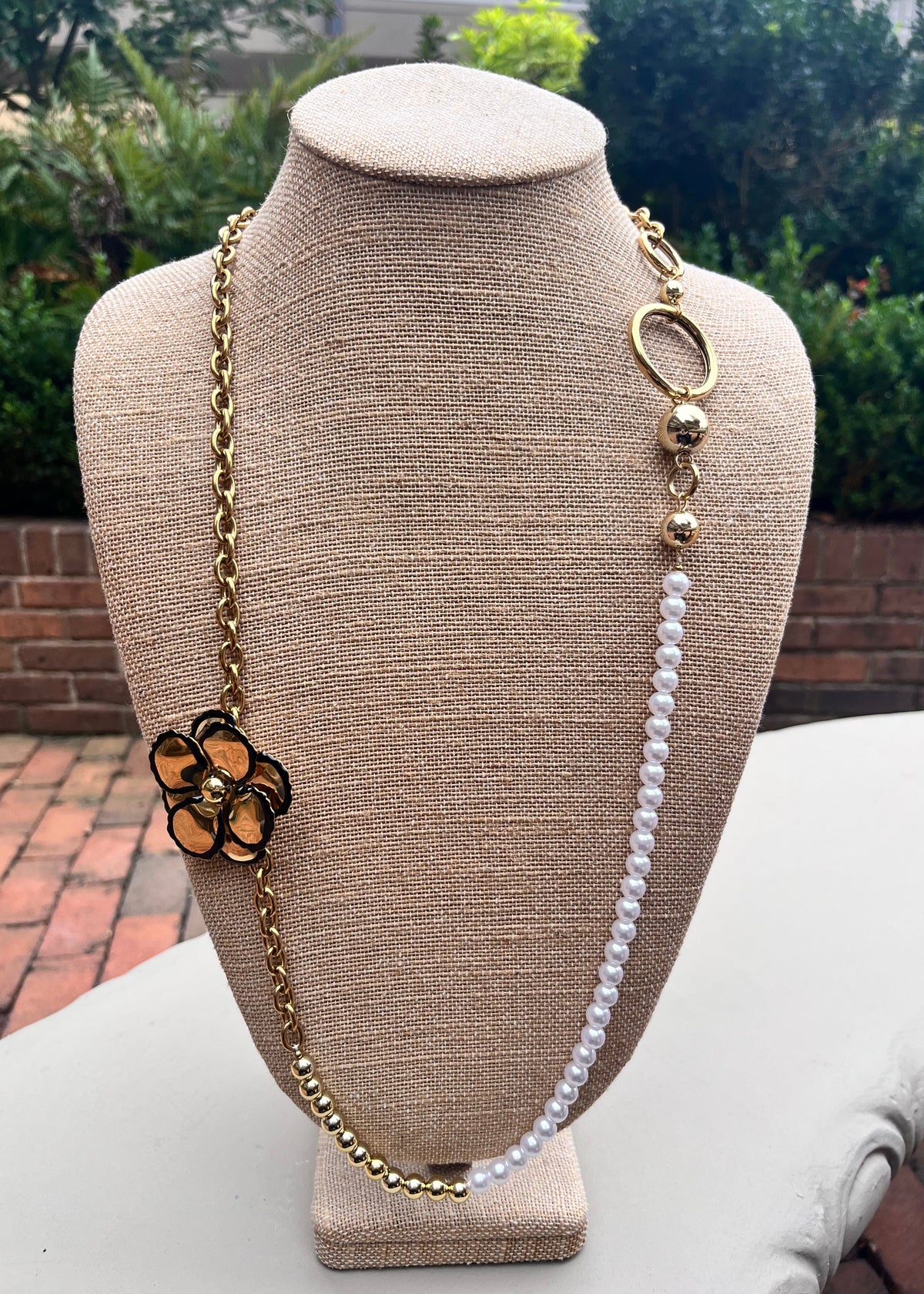 Fancy Flower Necklace