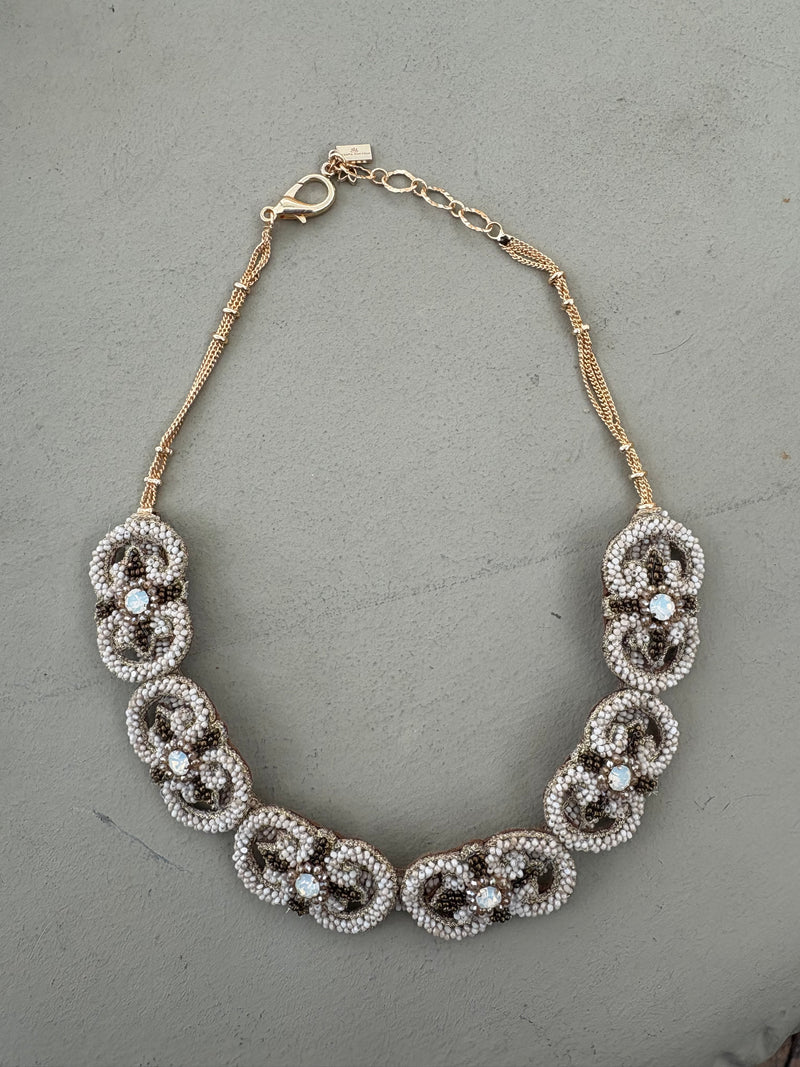 Gold/Beige Necklace