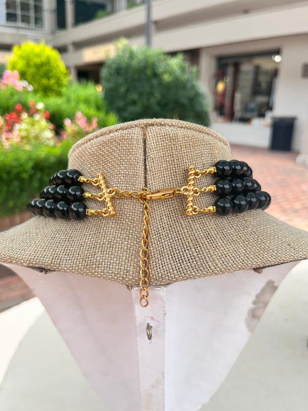 Black Resin Flower Necklace