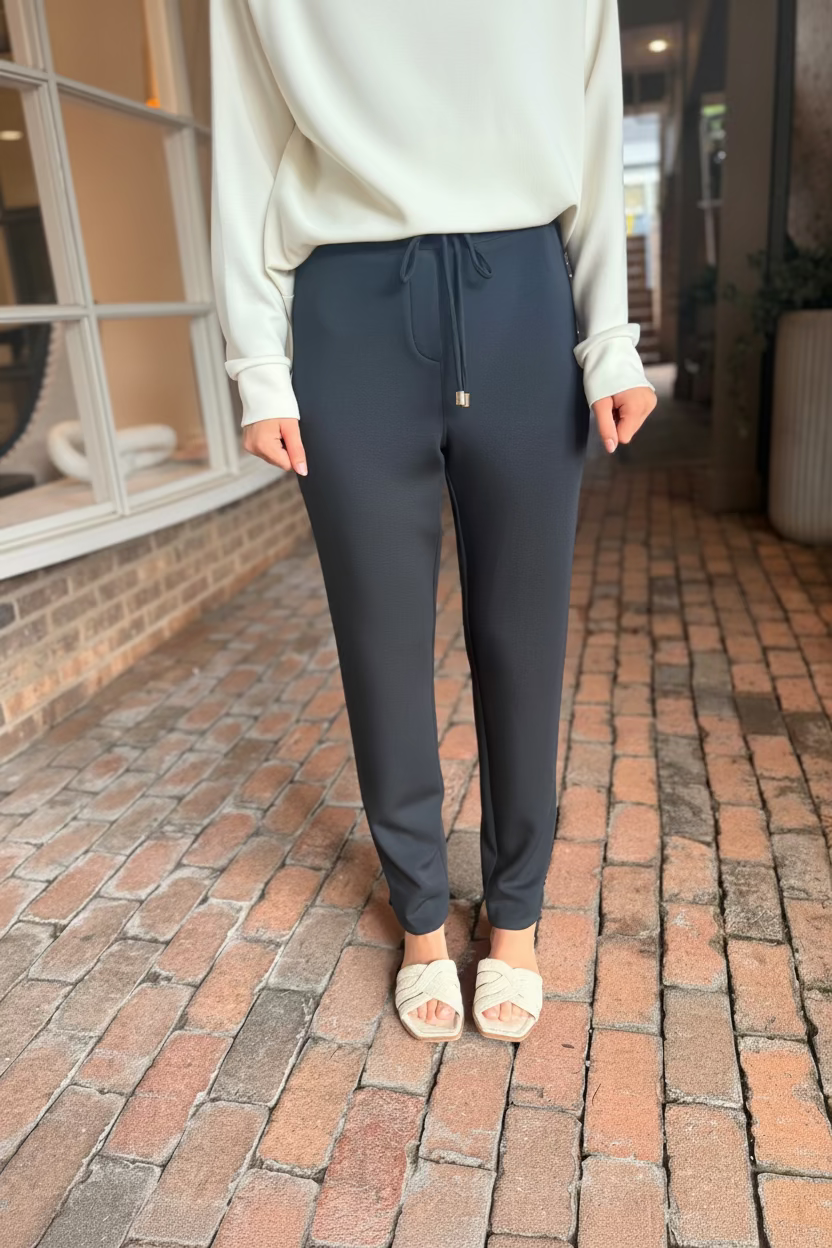 Slim Leg Pant