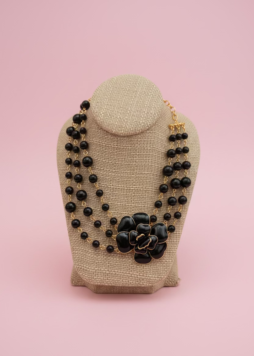 Chain Resin Flower Necklace