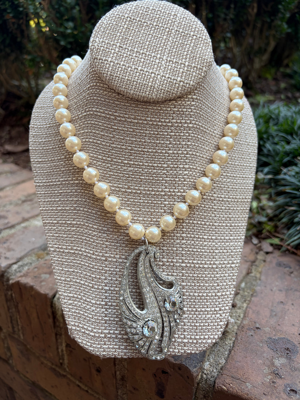 Vintage Faux Pearl Necklace with Vintage Rhinestone Brooch