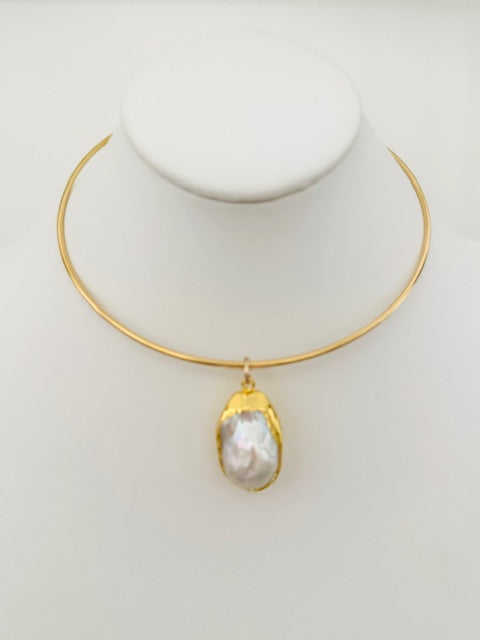 Pearla Collar Necklace