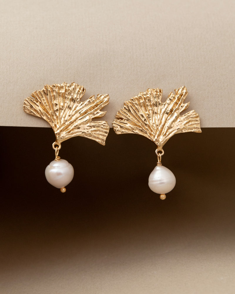 Sea Shell Pearl Drop