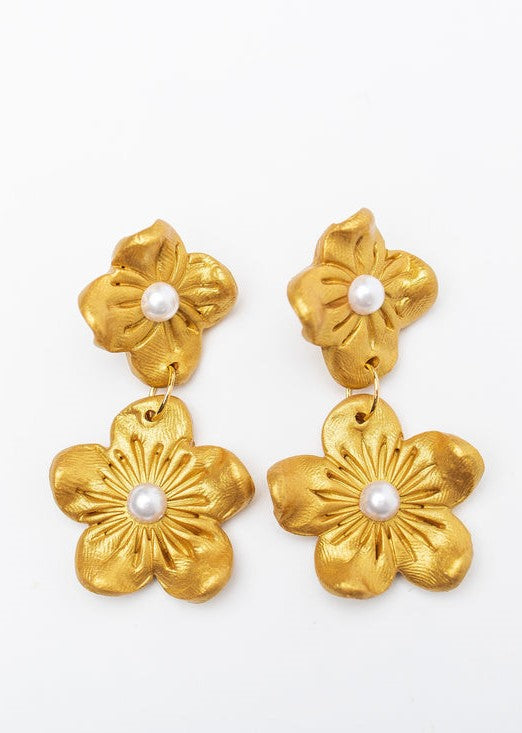 Gardenia Pearl Dangles