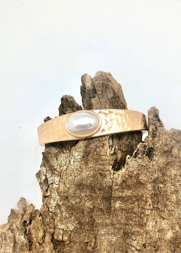Matte Gold Pearl Bracelet