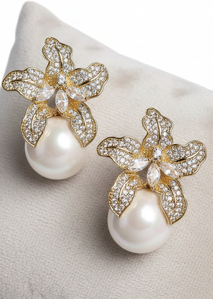 Beth - Rhinestone & Pearl Earrings