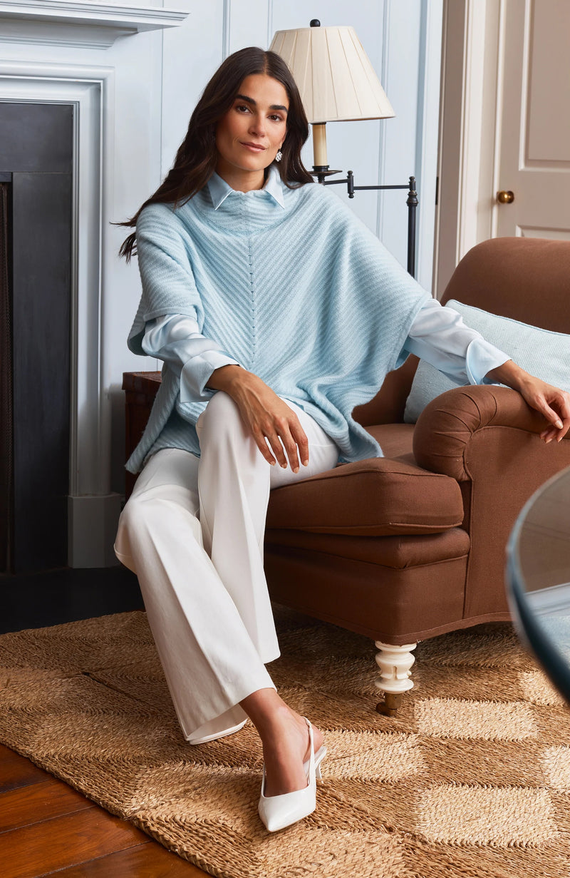 Lucia Capelet - 2 Colors