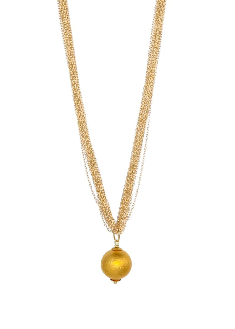 Halo Pendant Necklace in Gold