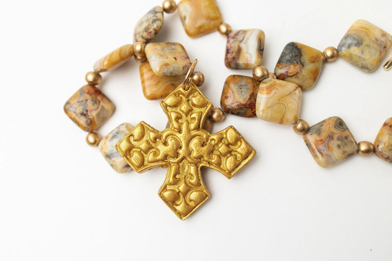 18" Diamond Crazy Lace with Elaina Cross