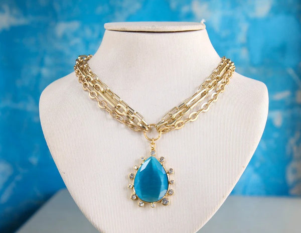 Soléa Pendant Necklace in Periwinkle Blue
