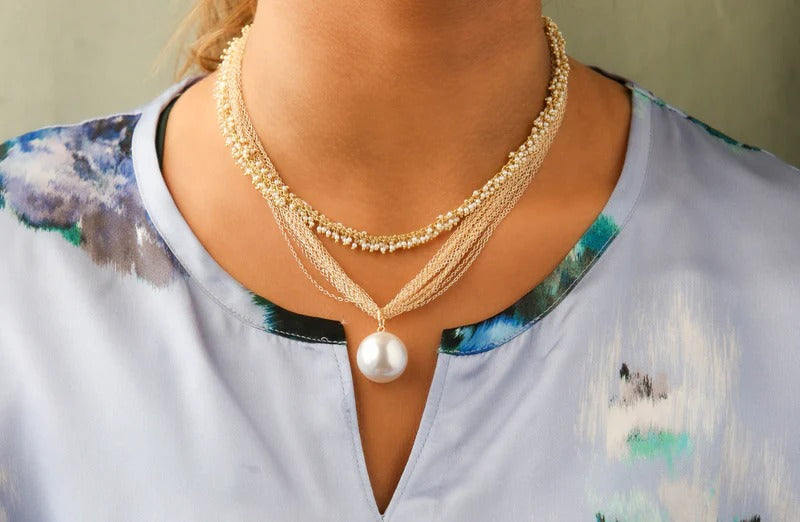 Halo Pendant Necklace in Pearl
