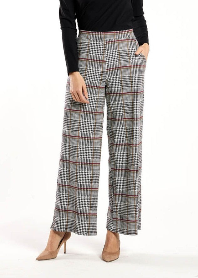 Nicolette Pant