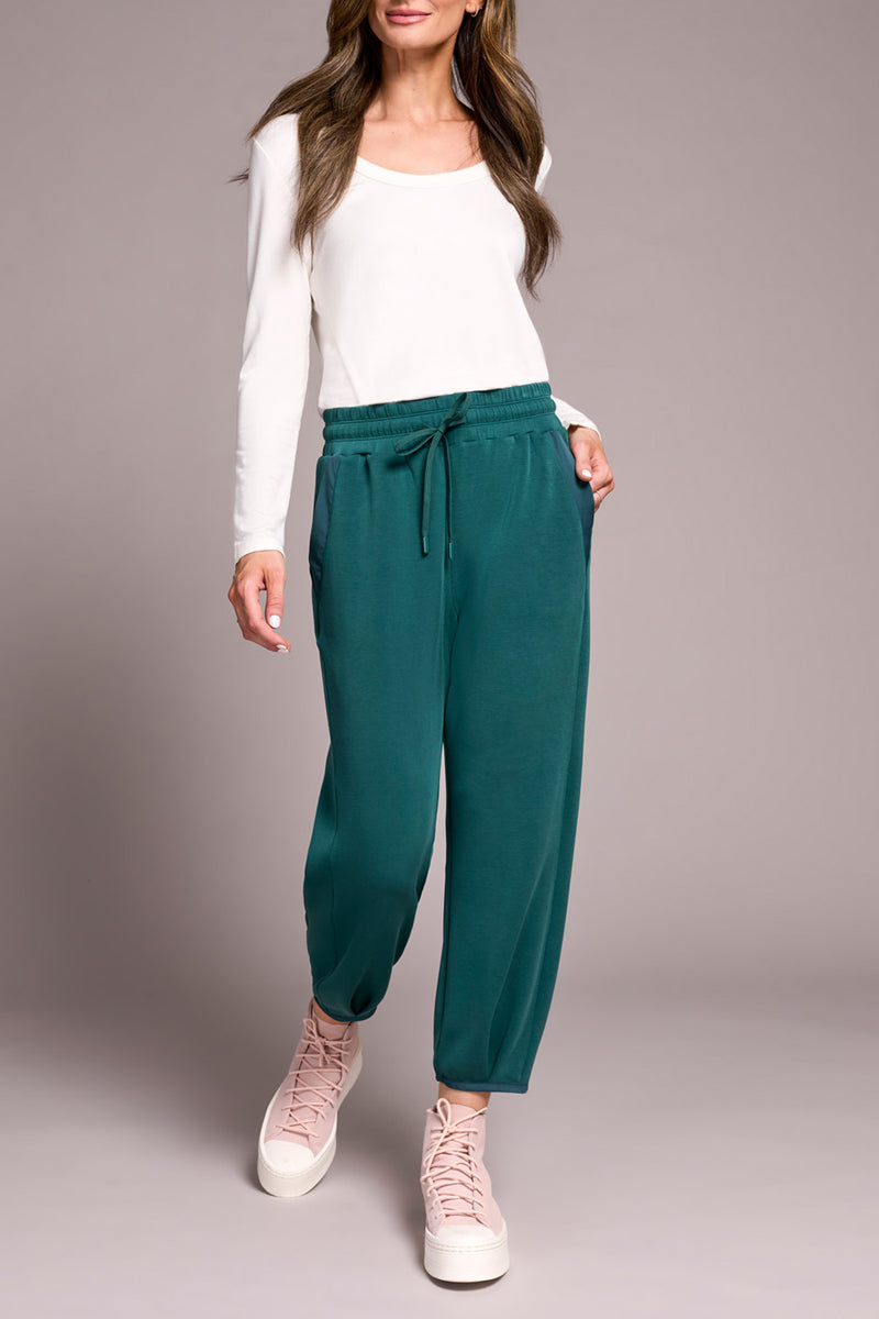 Jogger w/ Hem Pleats