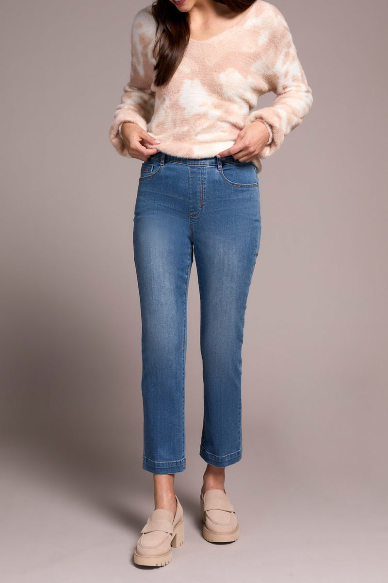 Audrey Pull On Straight Crop Jean