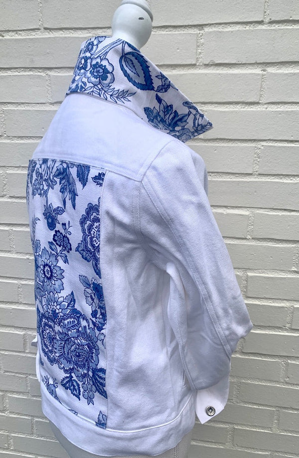 Dorothy White Denim Jacket w Blue Floral