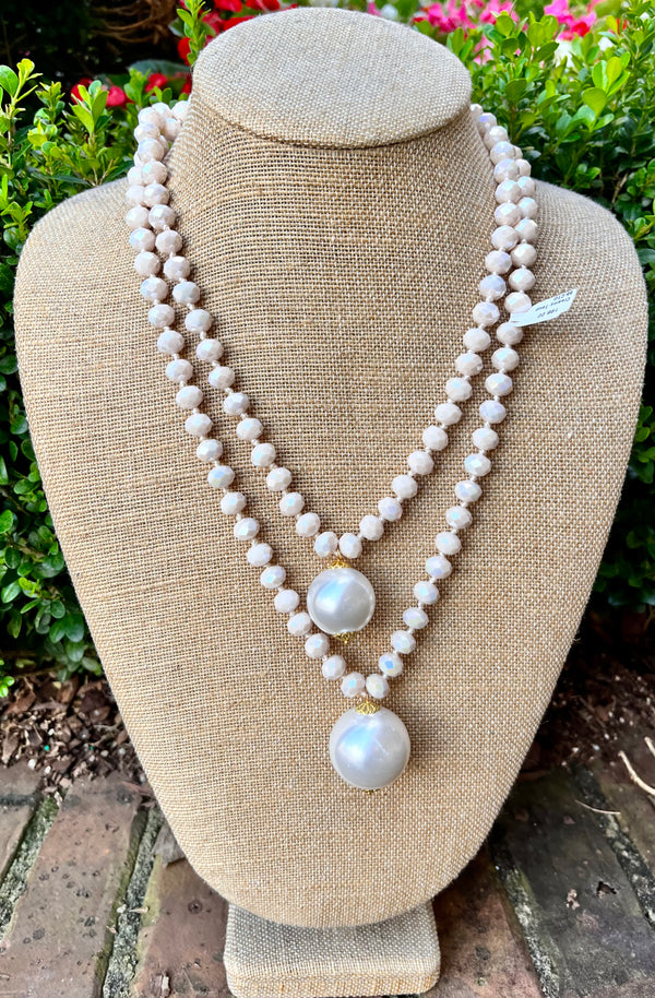 Creamy Taupe Opaque Necklace With Pearls
